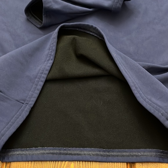 Under Armour running shirt. LG - Picture 4 of 6